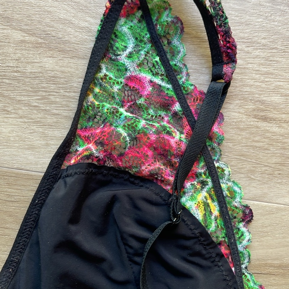 Bralettes - Picture 5 of 11
